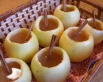 red-and-yellow-apples-as-home-decor-autumn-sweeties6-s-2538237