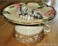 beautiful-tea-service-for-storing-jewelry-04-200x160-8377516