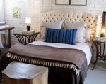 cool-bedroom-ideas-headboard-wall-decor-stone-and-brick10-s-6782770