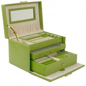 special-cases-for-storing-jewelry-adornments-11-300x300-8956281