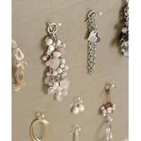 wall-displays-and-boards-for-storing-jewelry-and-adornments-03-200x200-4847192